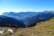 54 Al Passo di Monte Colle (1938 m) vista sulla vallata di Piazzatorre ed oltre